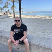  ,  Denis, 30