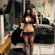  , 