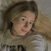  ,  Dasha, 22