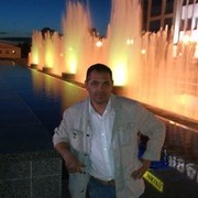  ,  Alex, 47