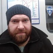  ,  Viktor, 47