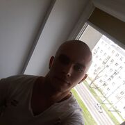  Garwolin,  Vitalii, 33