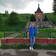  ,  Aleks, 32