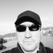  Praha,   Yuri, 45 ,   ,   
