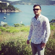  ,  Shoxrux, 33