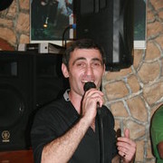  ,   Alexs, 40 ,  