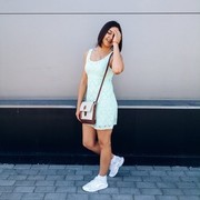  ,   Julia, 28 ,   ,   , c 
