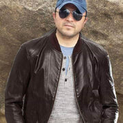  ,   Ali, 44 ,   ,   