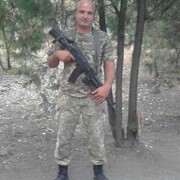  ,  Viktor, 38