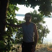  ,   Alex, 43 ,   