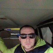  ,   Vitalij, 34 ,   