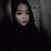  ,  Lali, 25