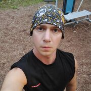  ,  Jevgeni, 35