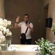  Sint-Martens-Latem,  Tom, 48