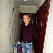  ,   Zhenya, 28 ,   