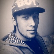  ,  Amirbek, 30