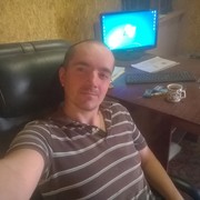  ,   Felix, 37 ,   