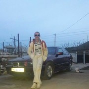  ,  Dima, 34