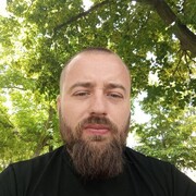  ,  Igor, 32
