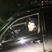  ,  Kobi, 28