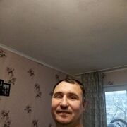  ,  Maksim, 40