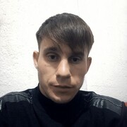  ,  Viktor, 24