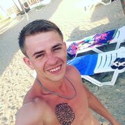  ,   Maksim, 32 ,   ,   , c 