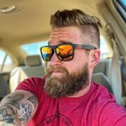  Zaria,  Henryniccole, 30
