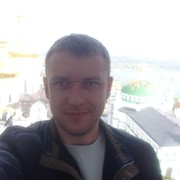  ,  Alex, 40