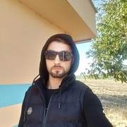  ,   Mihai, 29 ,  