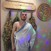  ,   Denis, 32 ,   