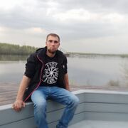 ,  Viktor, 29