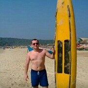  ,   Viktor, 41 ,   ,   