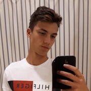 ,  Archie, 24