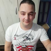  ,  Nenad, 35