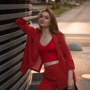  ,  Ninel, 35