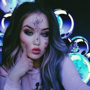  ,  Marina, 25