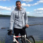  ,  Oleg, 40