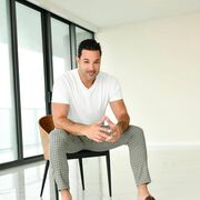  ,   Dr Anderson, 51 ,   ,   