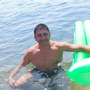  ,   Dejan, 40 ,   ,   , c , 