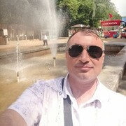  ,  Andrey, 44