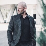  ,   Max, 44 ,   ,   