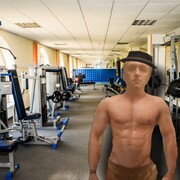  ,   Sasha, 44 ,   ,   