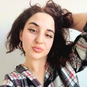 ,  Marina, 34