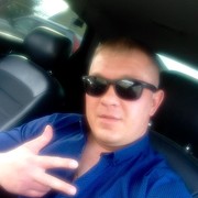  ,   Viktor, 44 ,   