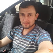  ,   Hamik, 47 ,  