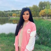  ,  Julia, 30