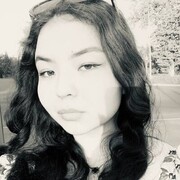  -,  Lina, 21