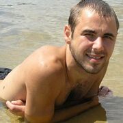 ����� ����