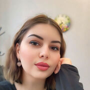  ,   Mia, 37 ,   ,   